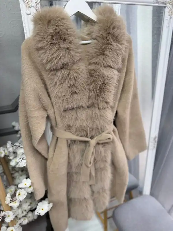 Жилетка Lux beige fur - снимка 4
