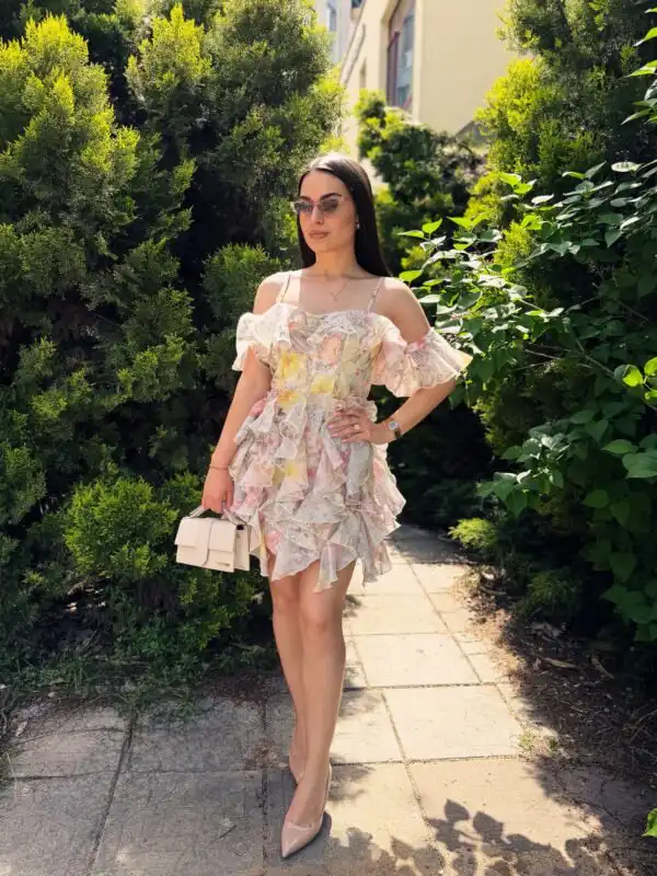 Мини рокля Blush Garden