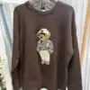 Пуловер с мече и кариран акцент - снимка 2